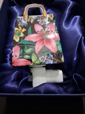 Floral Ceramic Plug-In Fragrance Warmer - Pink & Green Lily Design